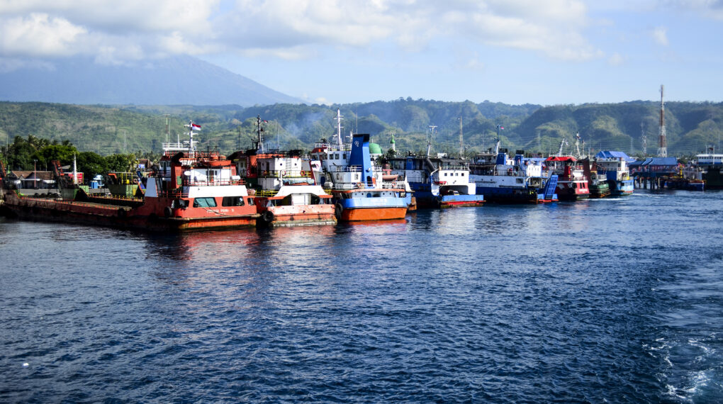 Kapal Ferry Tenggalam